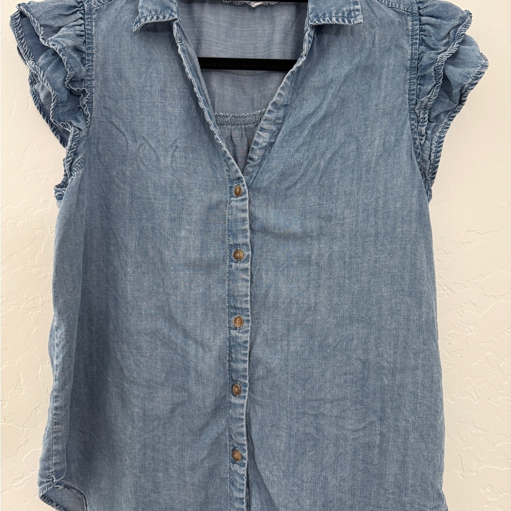 Jane + Delancey Chambray Button Front Ruffle Sleeve Top – Size M